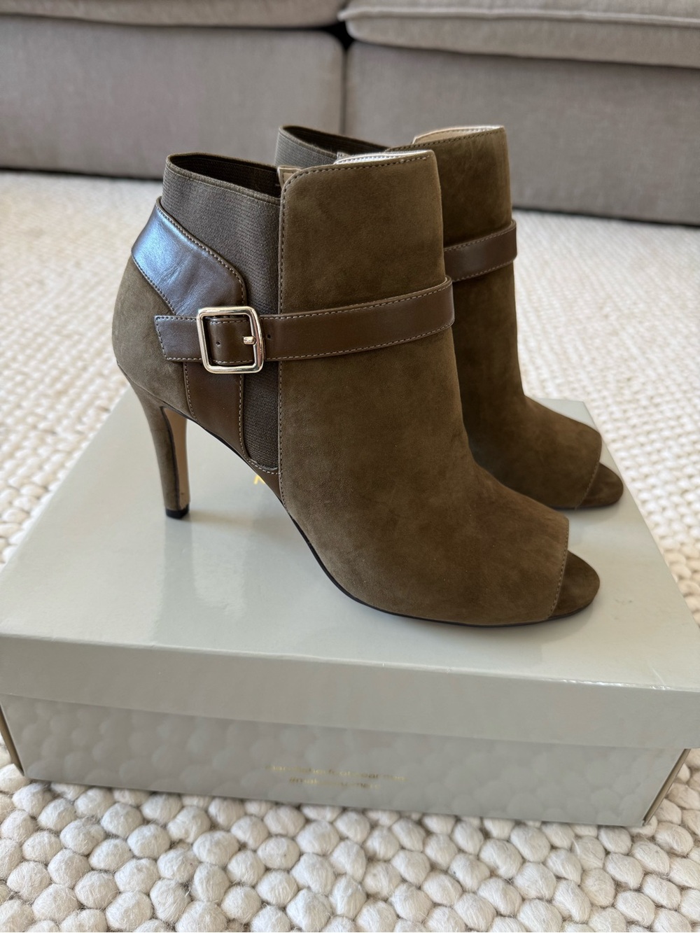 Marc Fisher Shimmee Suede Boots| Size 8.5 | Dark Green Suede